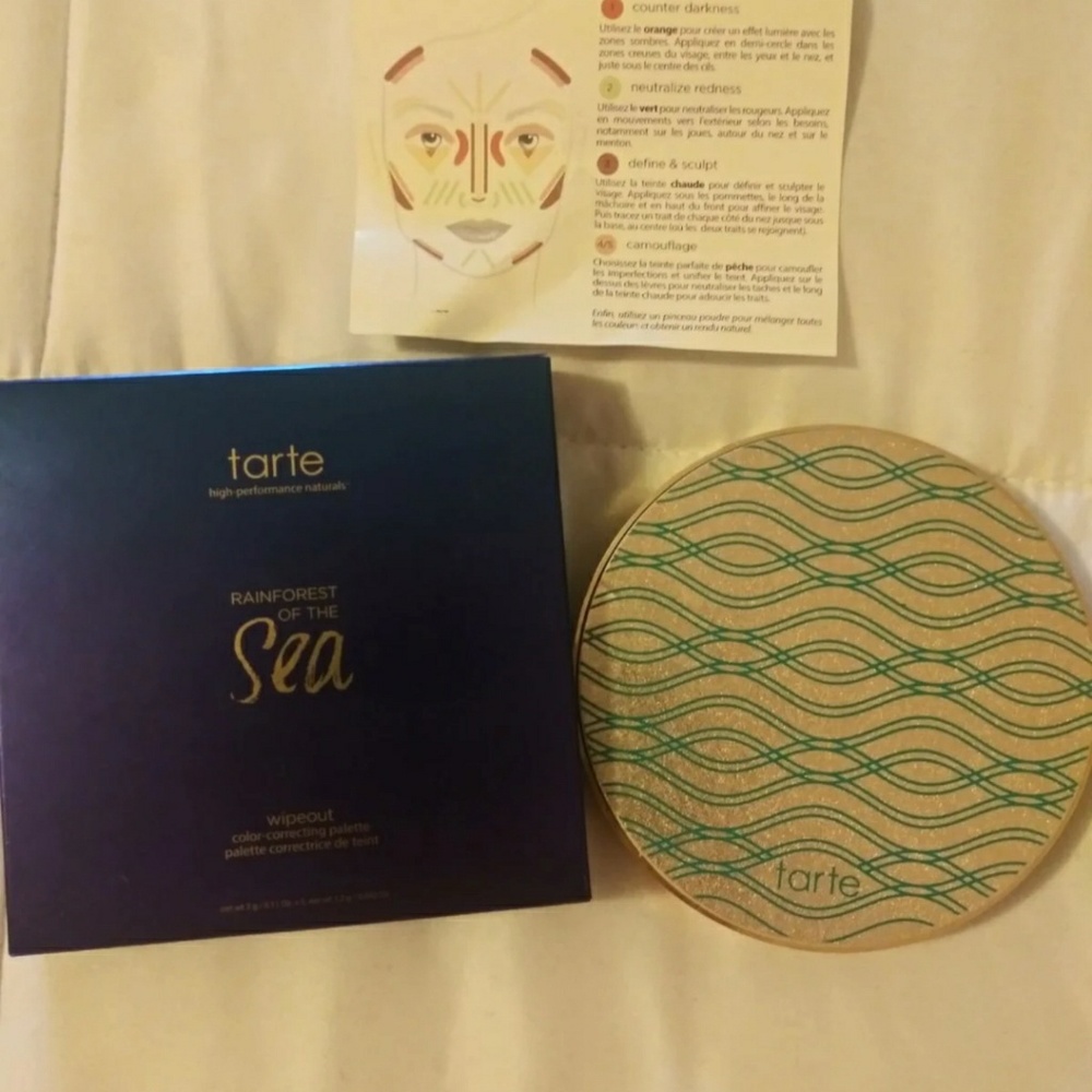 Tarte Rainforest of the sea wipe out palette
